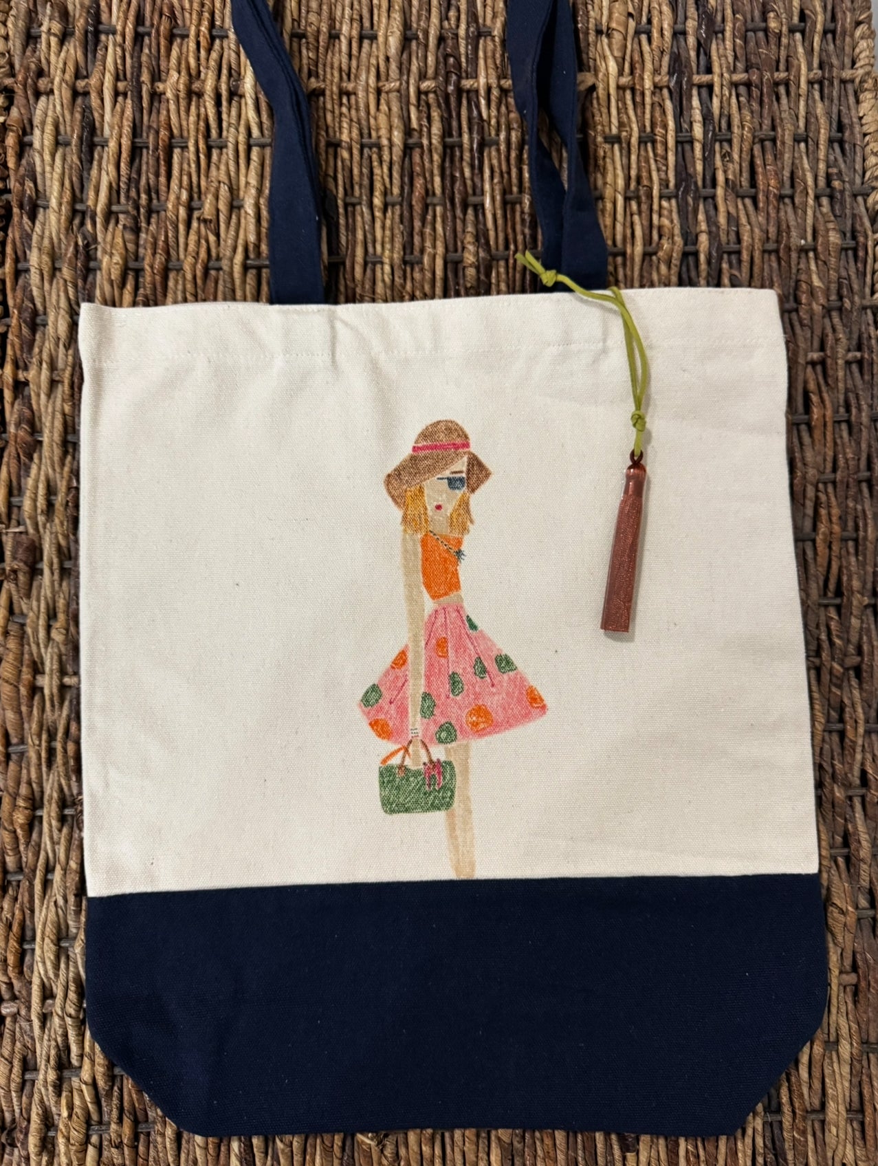 Tote Bag Hand Drawn Figurine Design