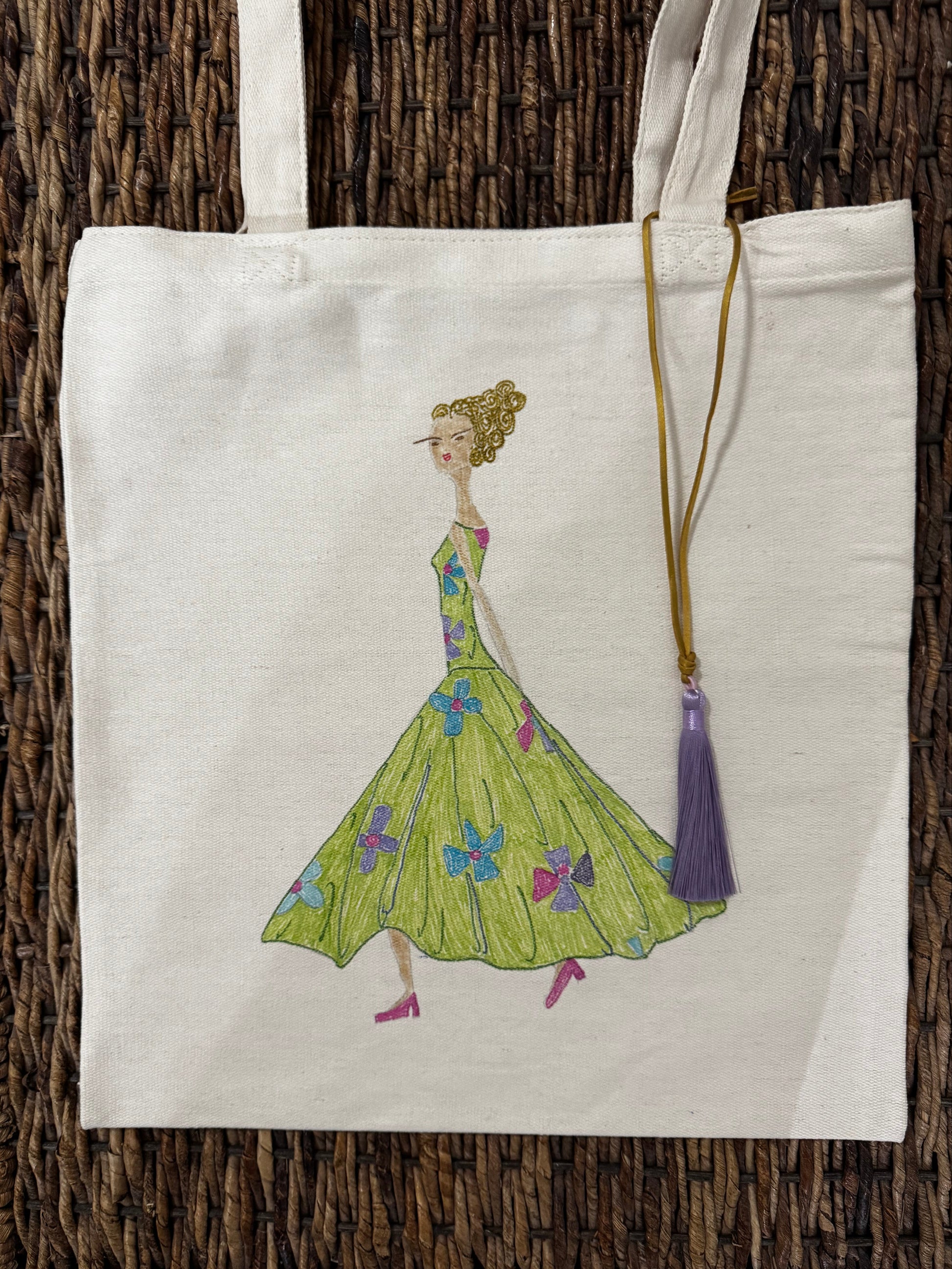 Tote Bag Hand Drawn Figurine Design